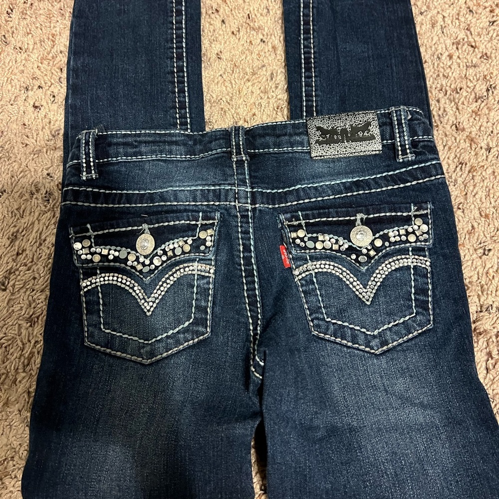 Girl’s Levi’s jeans. Size 7